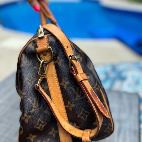 The EVER popular Louis Vuitton Bando 30 - Picture 9 of 10